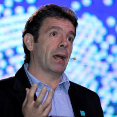 Guayaquil, 17 de noviembre del 2014
Martín Becerra de Argentina dictó una charla-taller sobre la importancia de la información que transmiten los diferentes medios de comunicación durante la segunda Cumbre para un periodismo responsable -Cupre 2014
César Muñoz/Andes